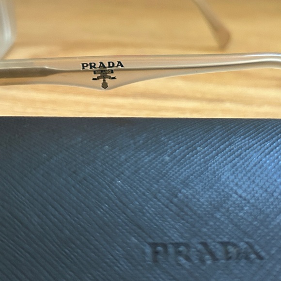 RARE translucent beige PRADA eyewear - Picture 7 of 13